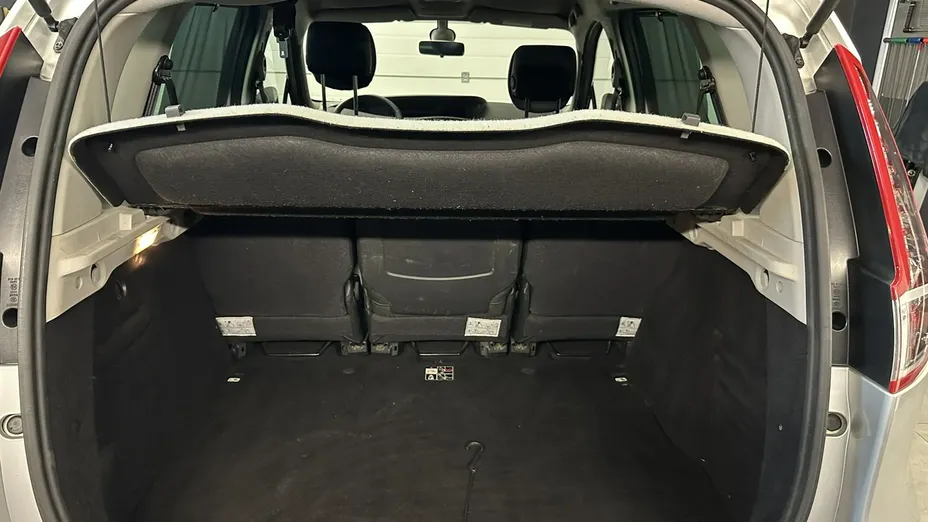 RENAULT Scenic -