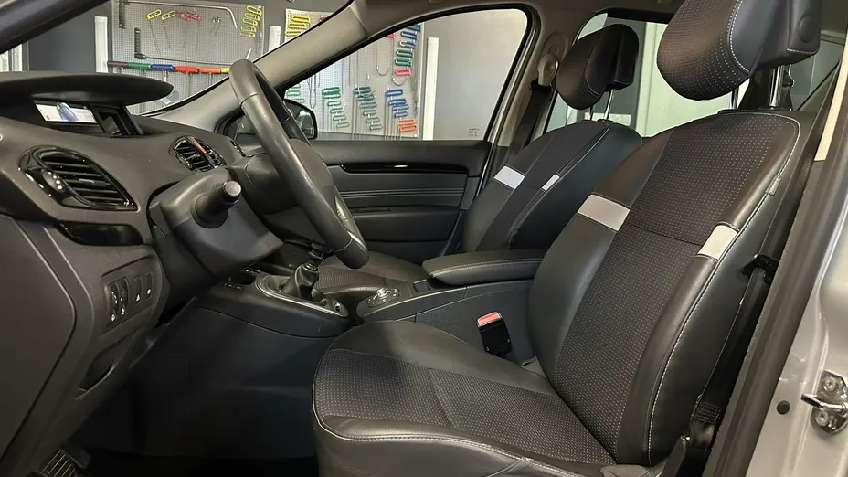RENAULT Scenic -