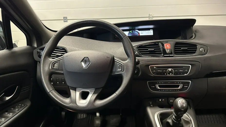 RENAULT Scenic -