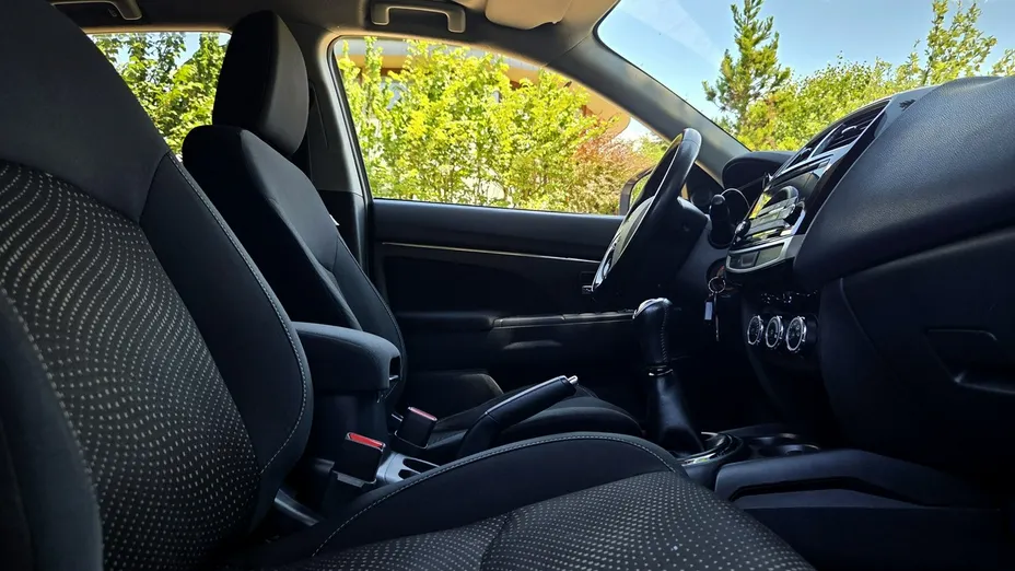 MITSUBISHI ASX -