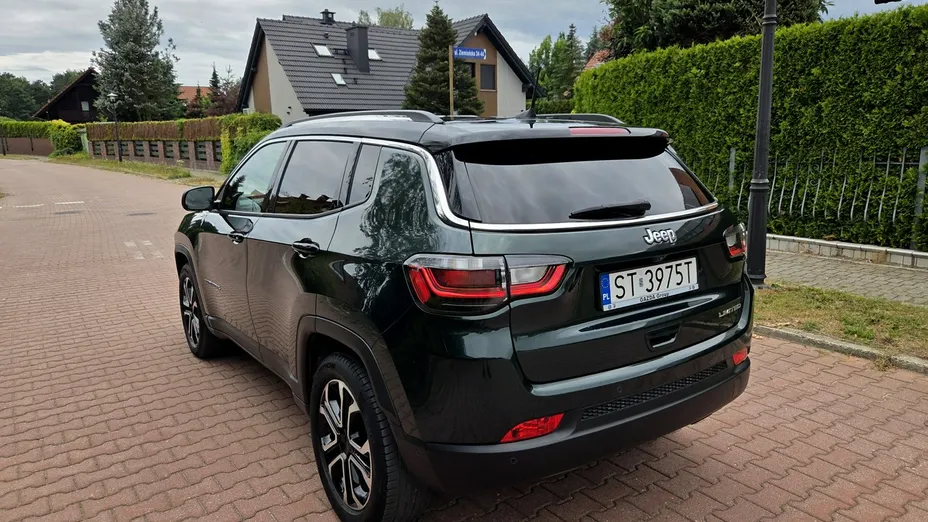 JEEP Compass -