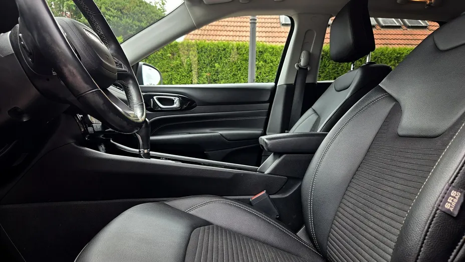 JEEP Compass -