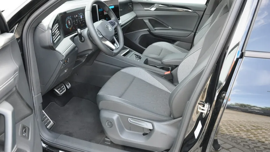 VOLKSWAGEN Tiguan -