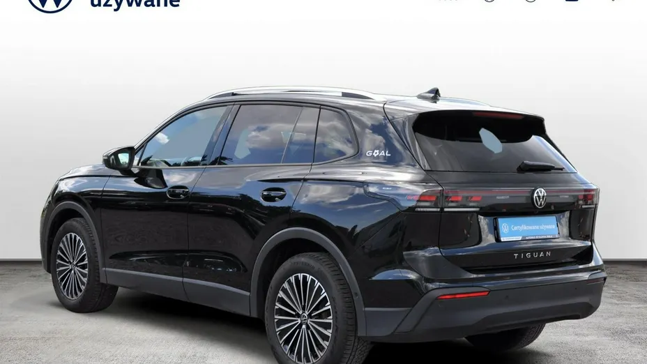 VOLKSWAGEN Tiguan -