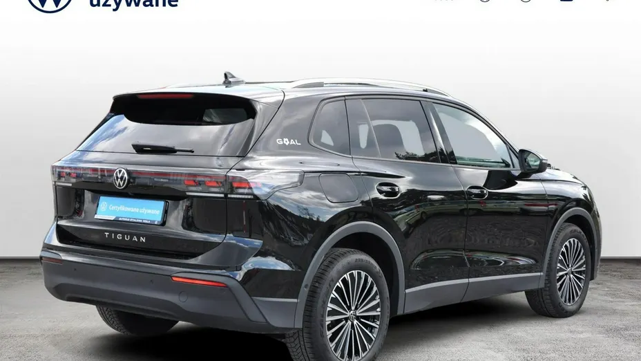 VOLKSWAGEN Tiguan -