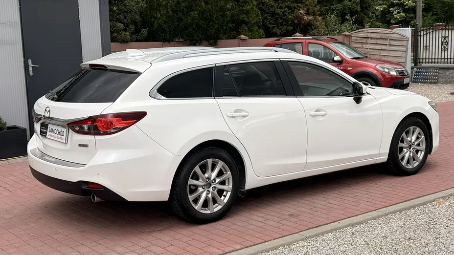 MAZDA 6 -