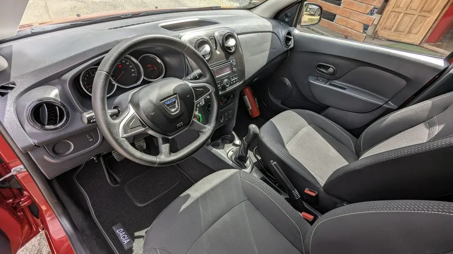 DACIA Sandero -