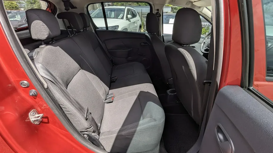 DACIA Sandero -
