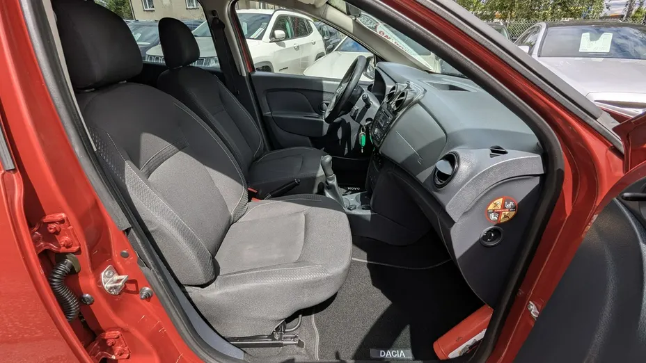 DACIA Sandero -