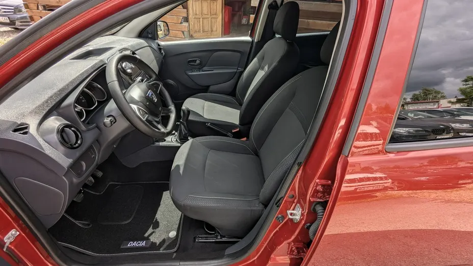 DACIA Sandero -