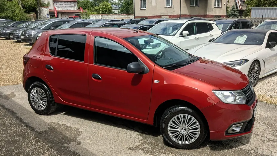 DACIA Sandero -
