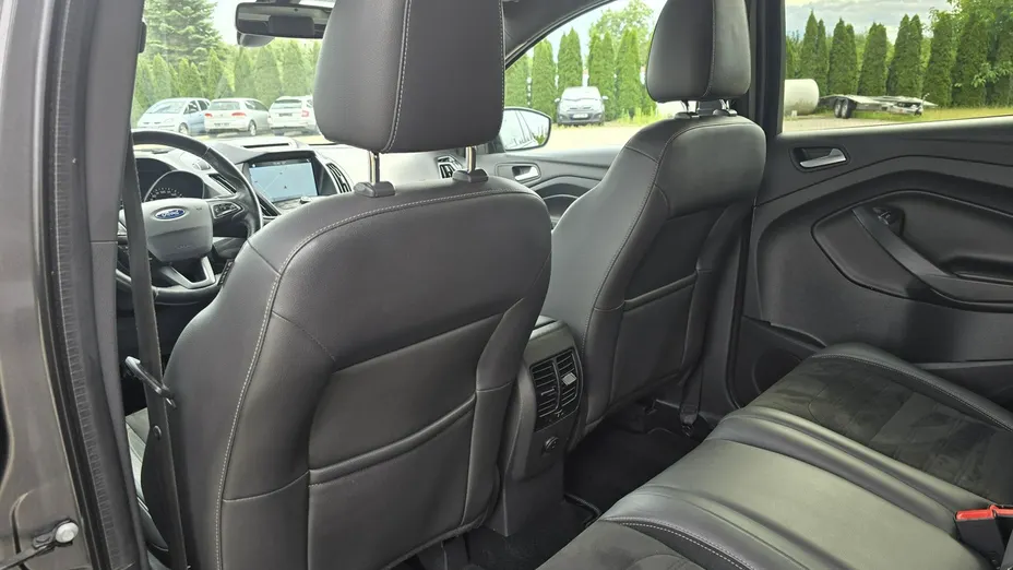 FORD Kuga -
