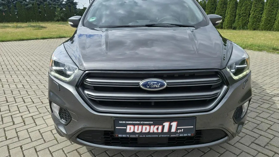 FORD Kuga -