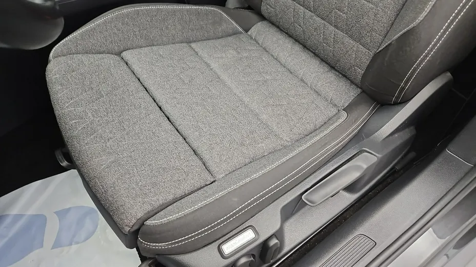 VOLKSWAGEN Passat -