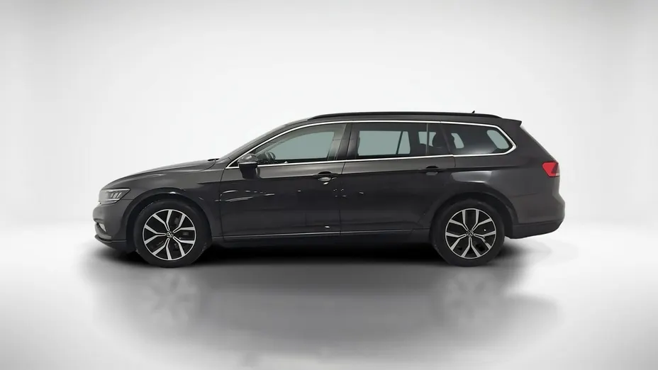 VOLKSWAGEN Passat -