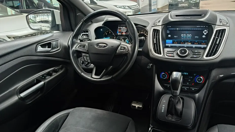 FORD Kuga -