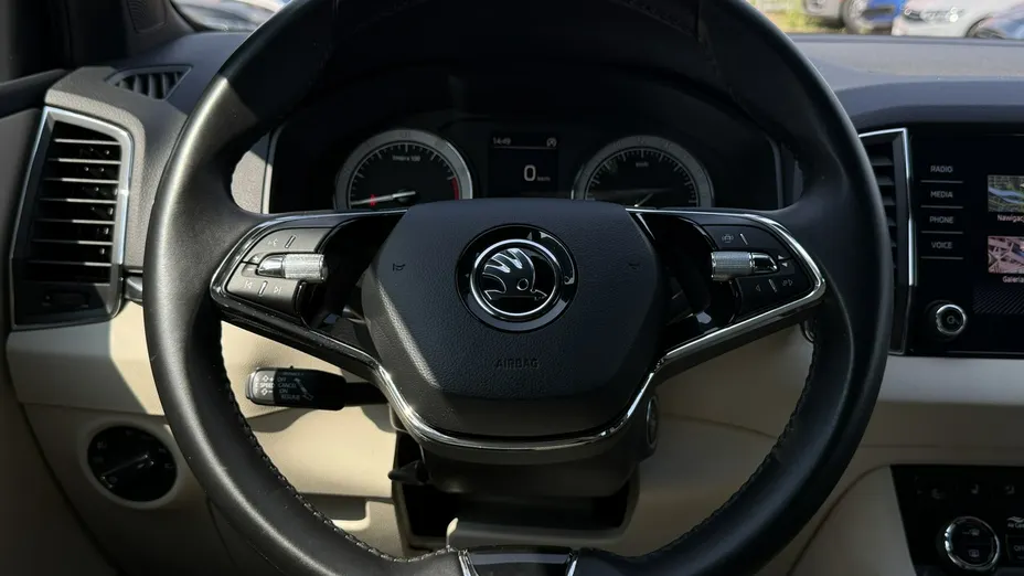SKODA Karoq -