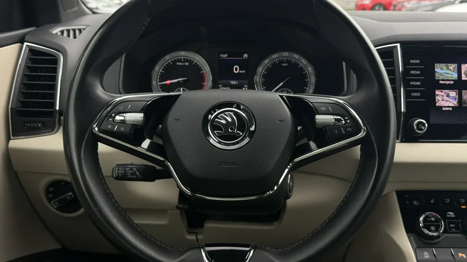 SKODA Karoq -
