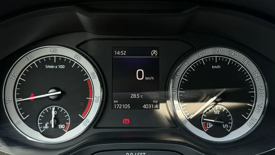 SKODA Karoq -