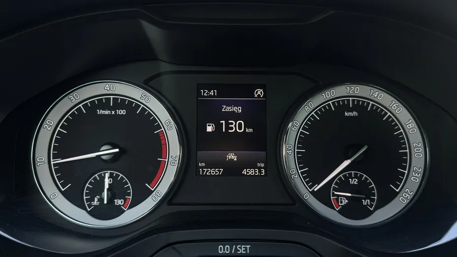 SKODA Karoq -