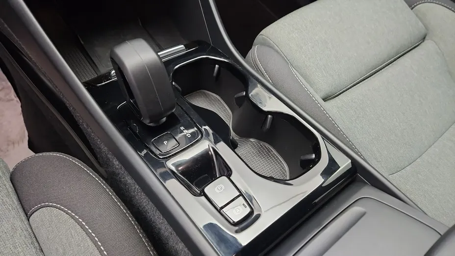 VOLVO XC40 -