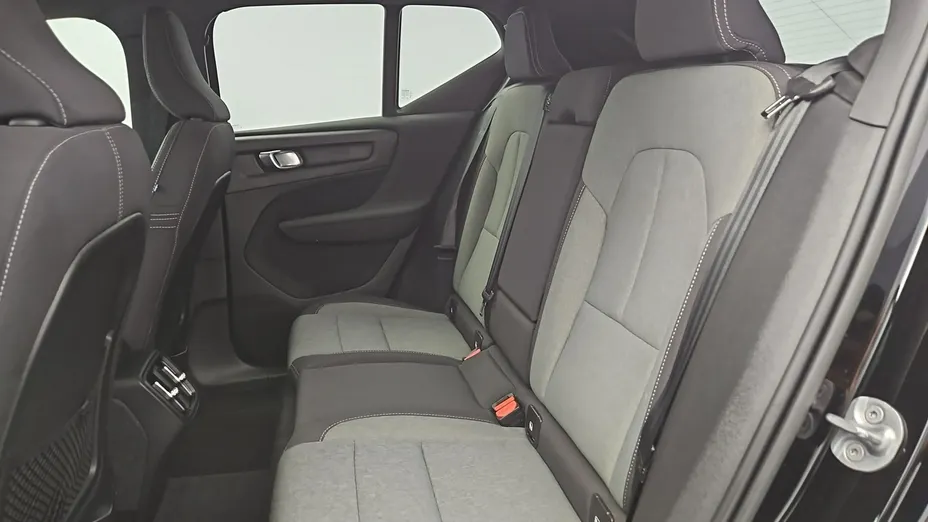 VOLVO XC40 -