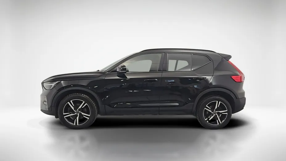 VOLVO XC40 -