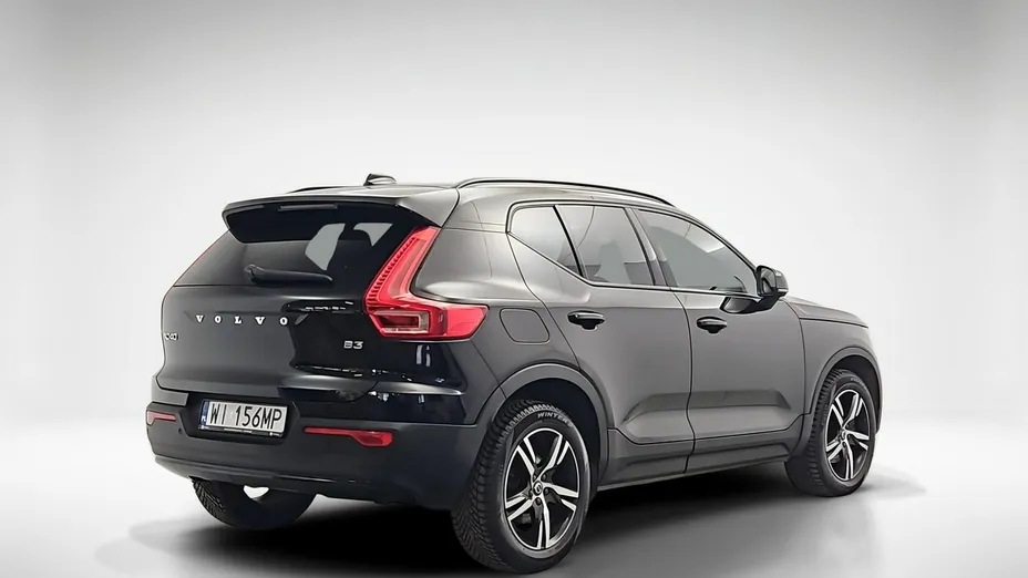 VOLVO XC40 -
