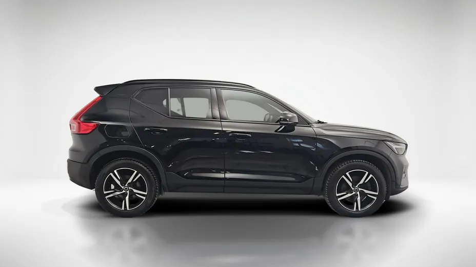 VOLVO XC40 -