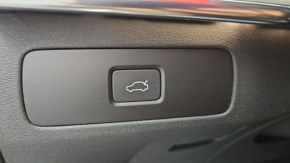 VOLVO XC90 -