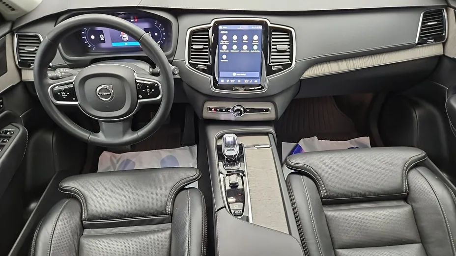 VOLVO XC90 -
