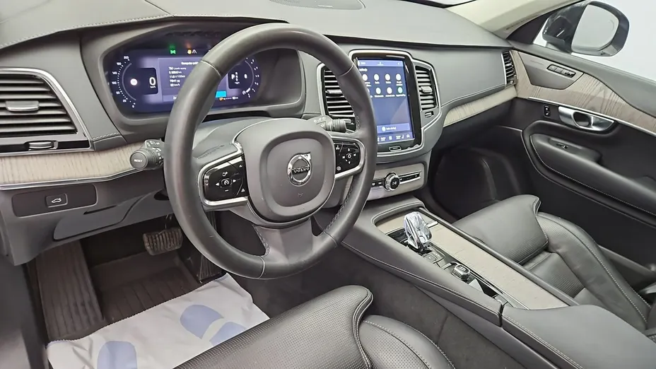 VOLVO XC90 -