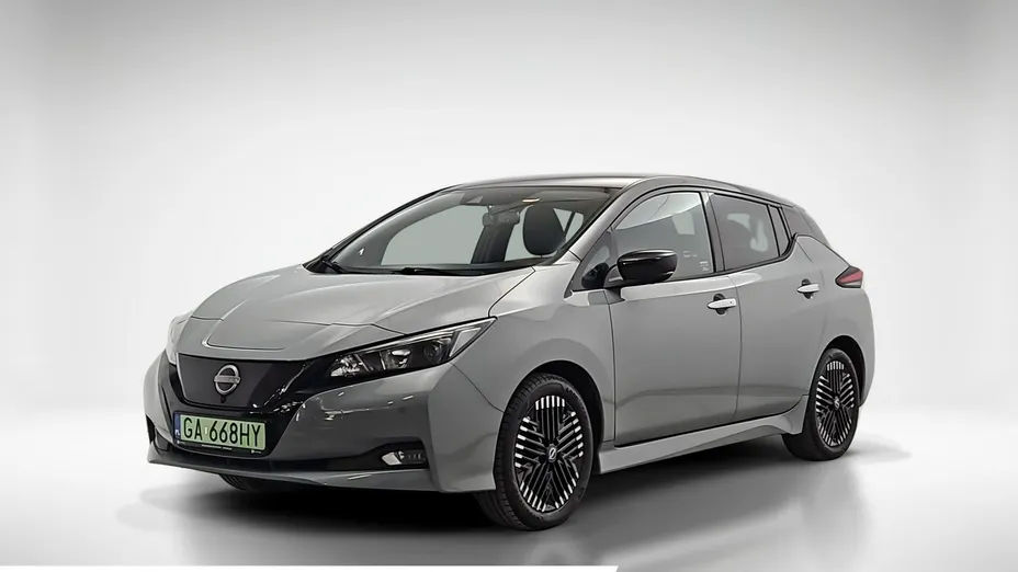 NISSAN Leaf -