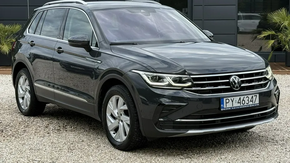 VOLKSWAGEN Tiguan -