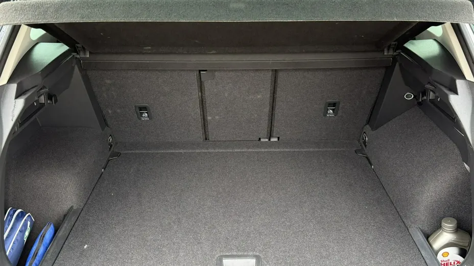 VOLKSWAGEN Tiguan -
