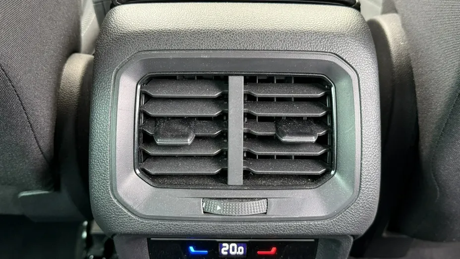 VOLKSWAGEN Tiguan -