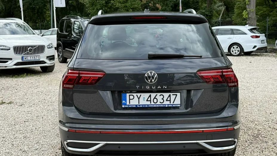 VOLKSWAGEN Tiguan -