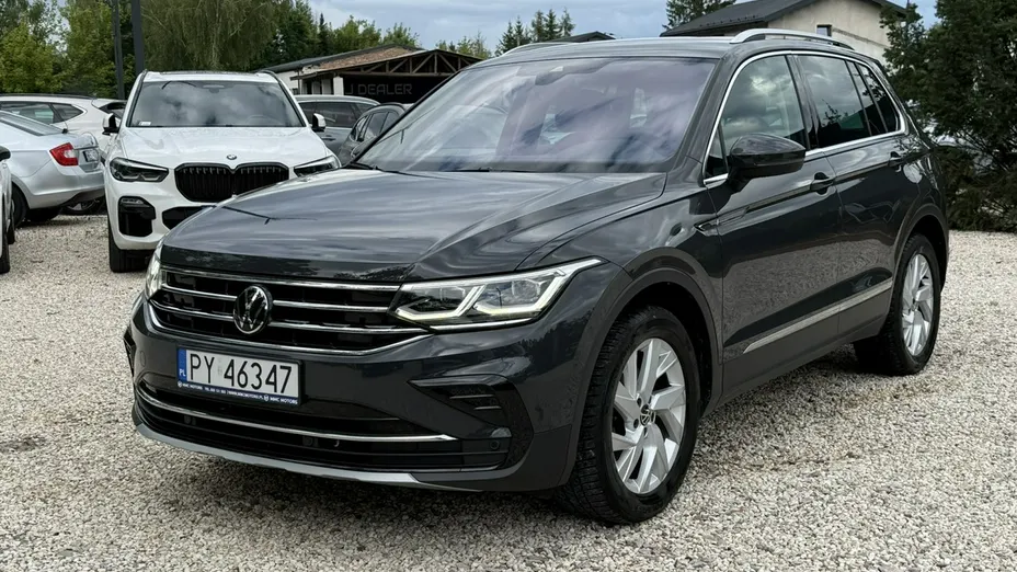 VOLKSWAGEN Tiguan -