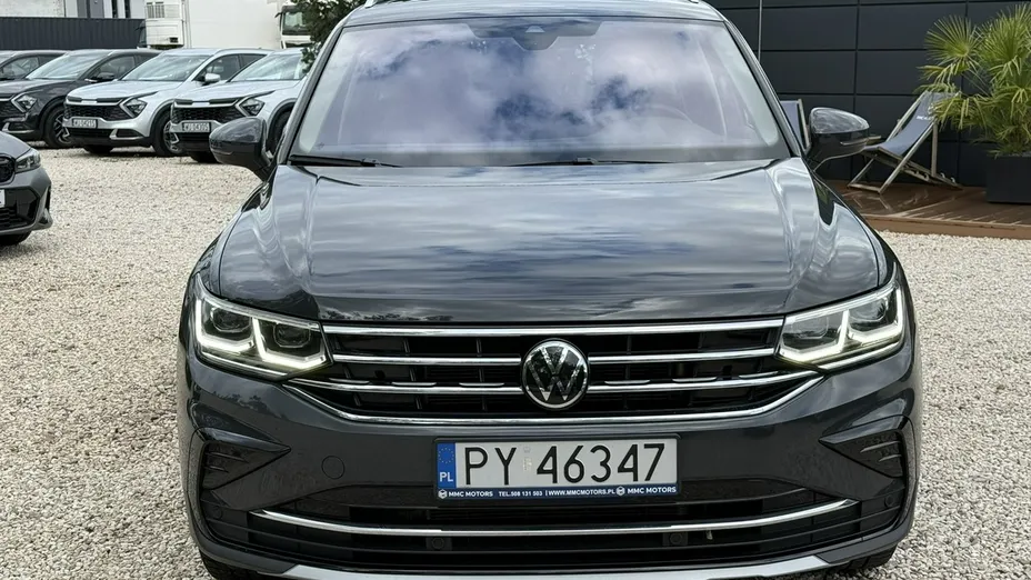 VOLKSWAGEN Tiguan -