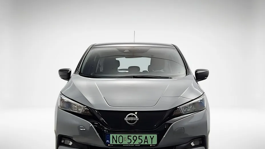 NISSAN Leaf -