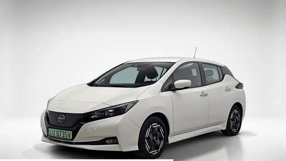 NISSAN Leaf -