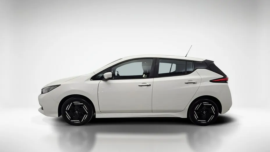 NISSAN Leaf -