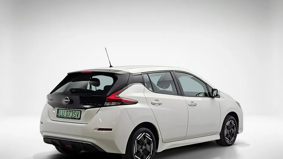 NISSAN Leaf -