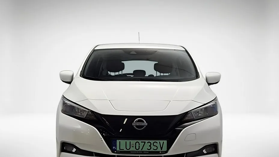 NISSAN Leaf -