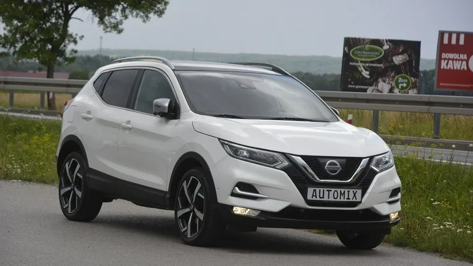 NISSAN Qashqai -