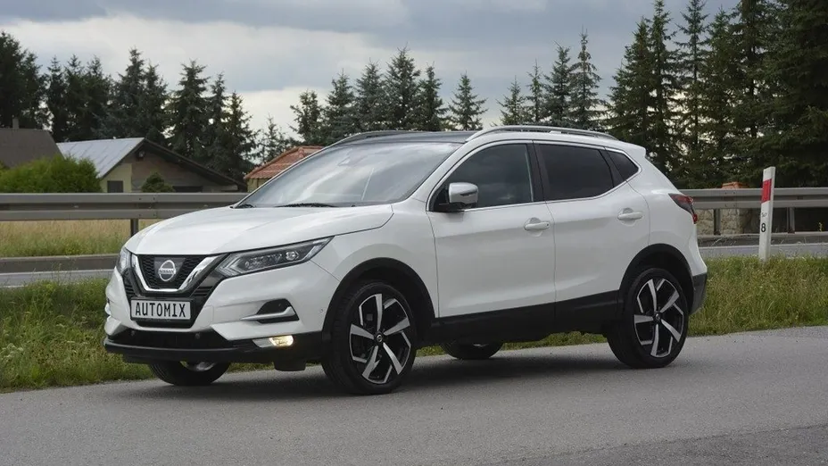 NISSAN Qashqai -
