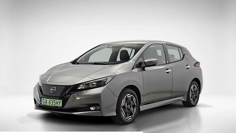 NISSAN Leaf -