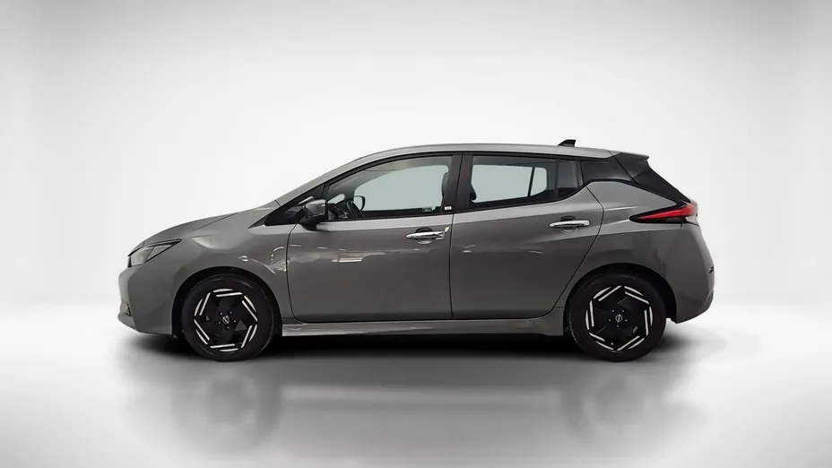 NISSAN Leaf -