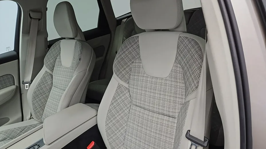 VOLVO XC60 -