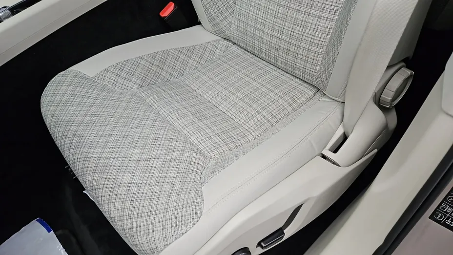 VOLVO XC60 -
